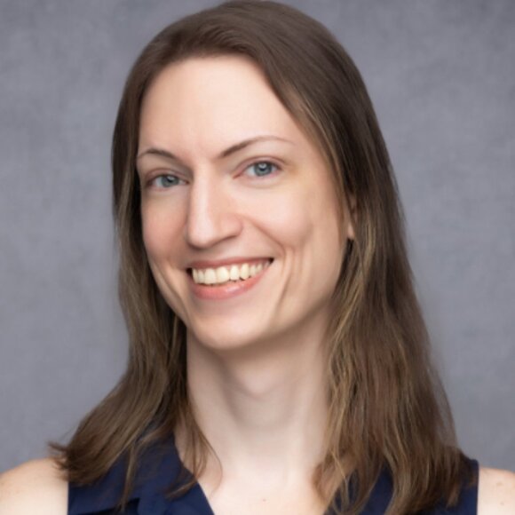 Meet your Posher, Aida - Picture 1 of 1